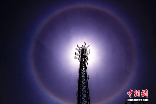 棗莊現(xiàn)日暈藍(lán)天美景 棗莊現(xiàn)日暈藍(lán)天美景