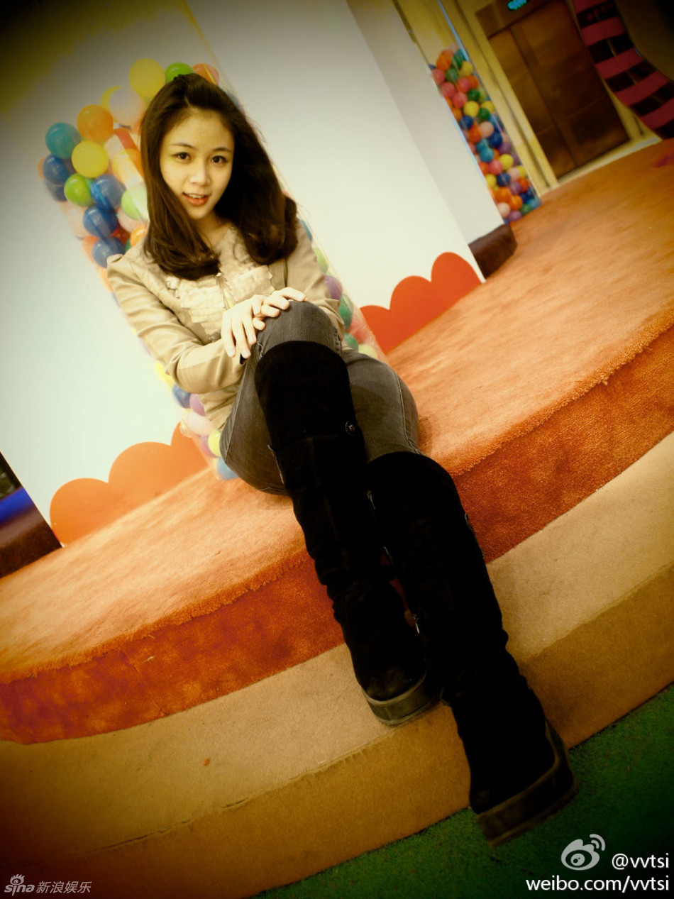 央視美女記者池舒欣走紅 央視美女記者池舒欣走紅