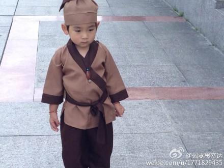 農大驚現(xiàn)穿越范萌娃