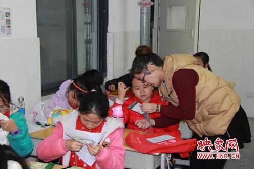 學(xué)習(xí)刺繡 學(xué)習(xí)刺繡