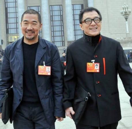 張國(guó)立成龍昔日合影 張國(guó)立成龍昔日合影