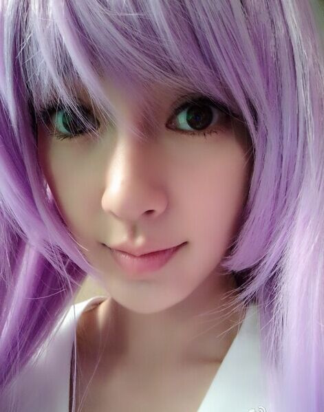 Baby做鬼臉賣(mài)萌