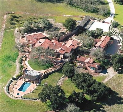 據稱這就是鄧文迪與布萊爾私會的“默多克牧場”。