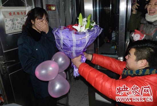 “嫁給我吧，我要愛你一生！”