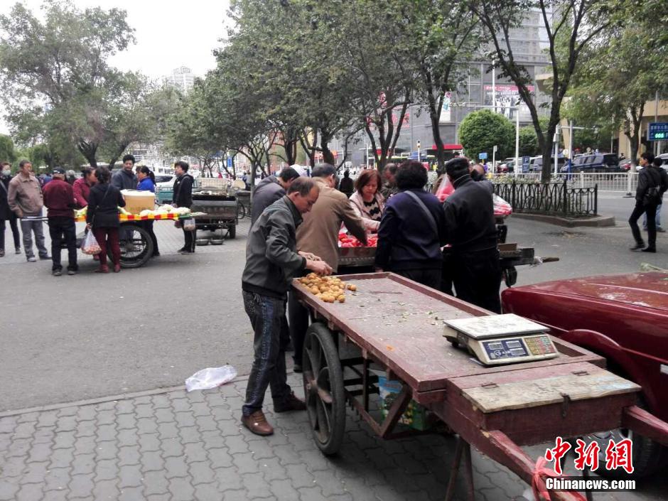 自治區(qū)和烏魯木齊市有關(guān)部門迅速處置，傷員已全部送往醫(yī)院救治。