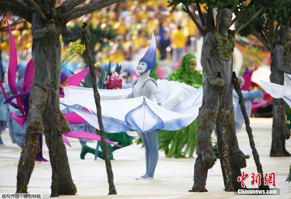 北京時間6月13日凌晨2時，巴西世界杯正式拉開帷幕。