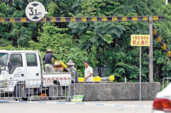 事發(fā)現(xiàn)場 陳秋明 攝 事發(fā)現(xiàn)場 陳秋明 攝