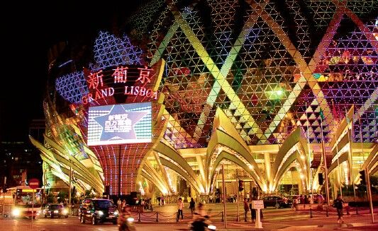 　澳門賭場貴賓廳的冷清，在許多人看來，是當?shù)亟?jīng)濟轉(zhuǎn)型的好機會。