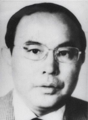 胡玉興 現(xiàn)年59歲，外逃前任山西省太原市住房制度改革辦公室主任，2002年7月逃往澳大利亞或新西蘭。