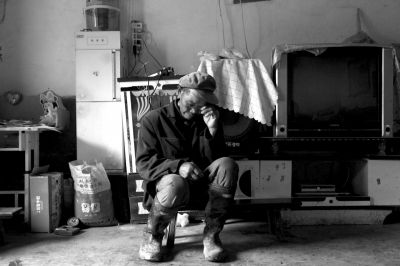 今年73歲的錢(qián)智遠(yuǎn)說(shuō)起女兒錢(qián)仁鳳不禁老淚縱橫。