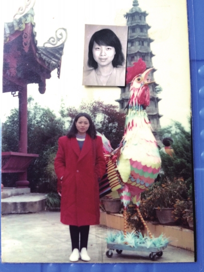 邱巧媚年輕時(shí)的照片。