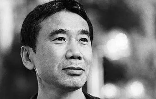 但賠率并非完全靠蒙。比如在2012年，Ladbrokes就成功壓中莫言獲獎(jiǎng)。而去年得主阿列克謝耶維奇，在諾獎(jiǎng)公布前一周反超村上春樹位列賠率榜首位。