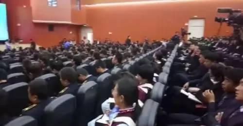 大會(huì)現(xiàn)場(chǎng)圖。來(lái)源：云報(bào)旅游全媒體