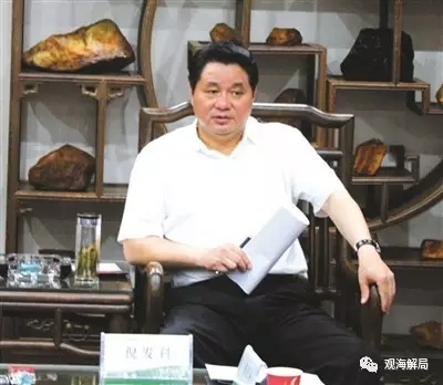 對于商人、老板的“雅贈”，倪發(fā)科從不拒絕