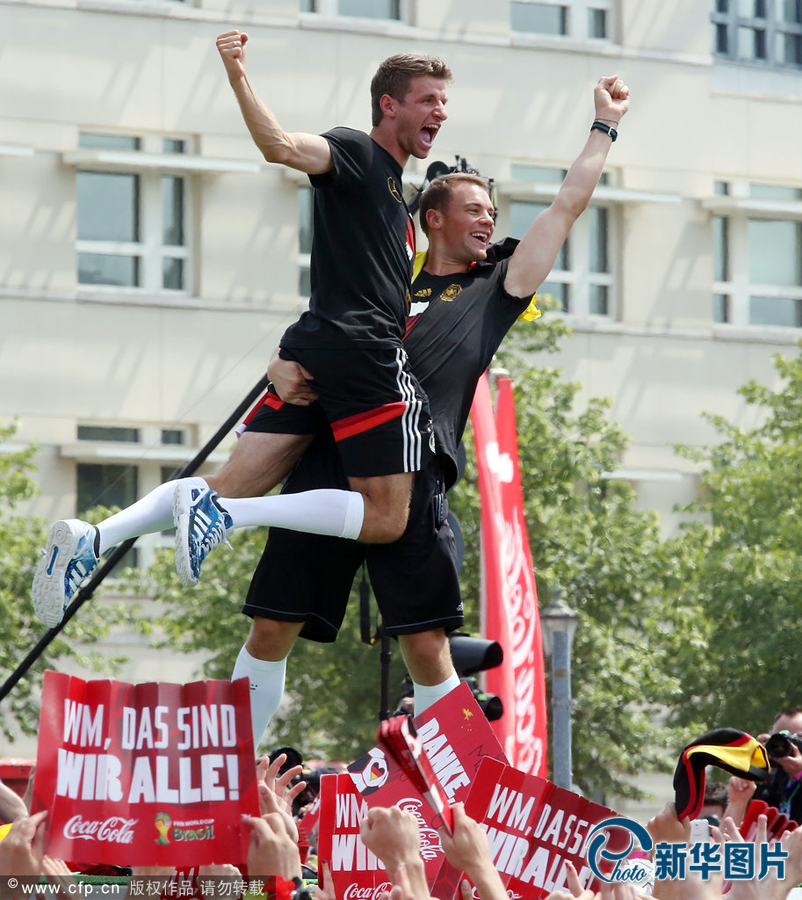 當?shù)貢r間2014年7月15日，德國柏林，德國隊歸國舉行奪冠巡游