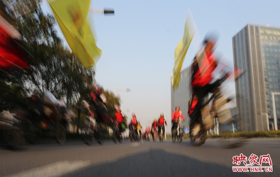 獻(xiàn)愛心、騎行天下，映象網(wǎng)騎行車友樂翻天