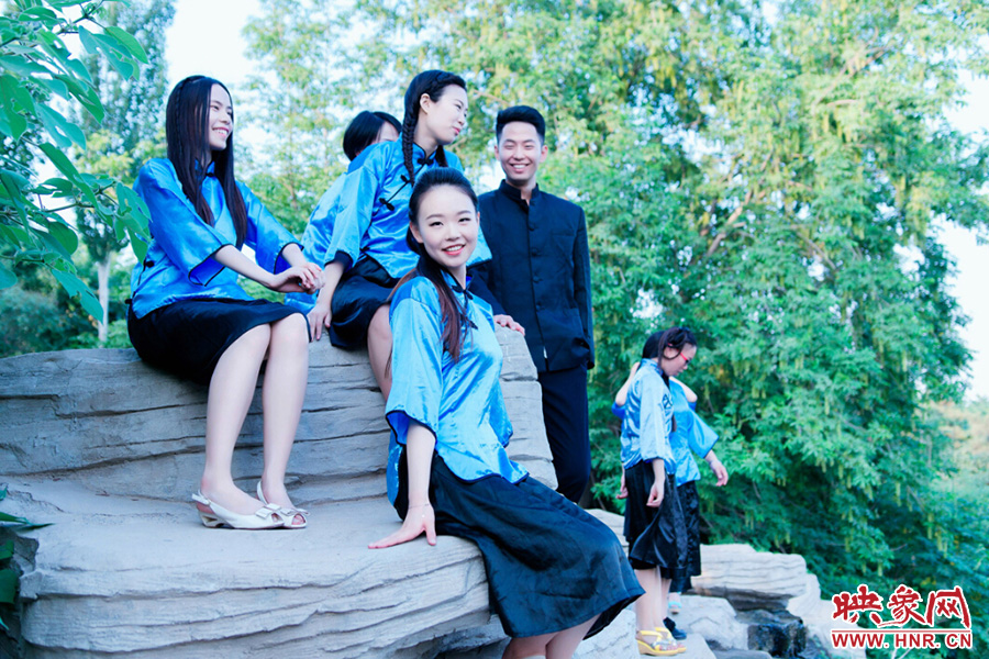 最是那溫柔一笑，定格了四年所有的記憶。