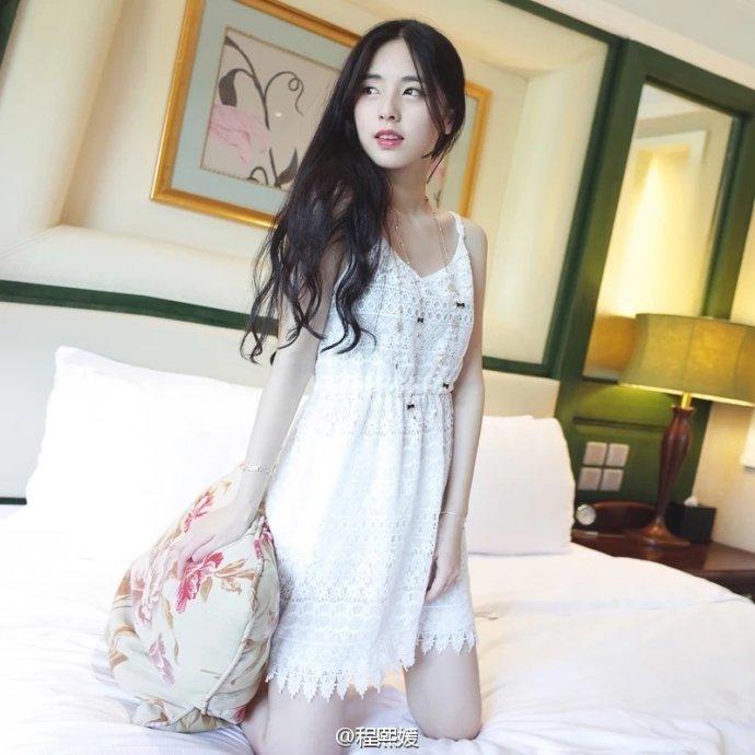 廈大校花程熙媛清純寫(xiě)真獲贊 素顏美到窒息