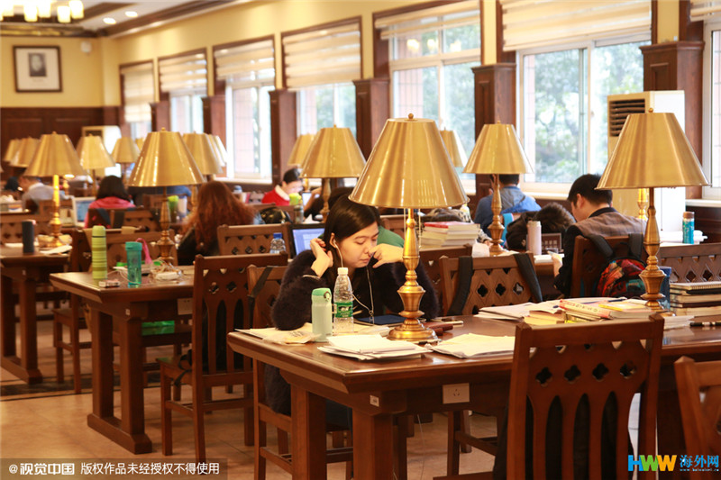 重慶大學(xué)改造翻新的“民國風(fēng)圖書館”走紅網(wǎng)絡(luò)，引得無數(shù)網(wǎng)友點(diǎn)贊