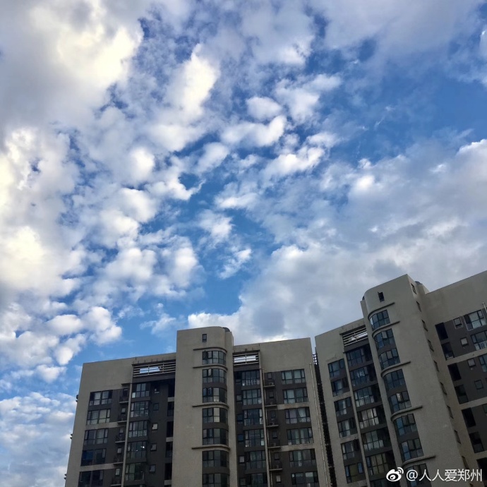 又被鄭州的藍(lán)天刷屏！隨便一拍就是手機(jī)壁紙