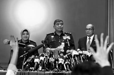 馬來西亞總警察長答記者問。記者陶冉 攝