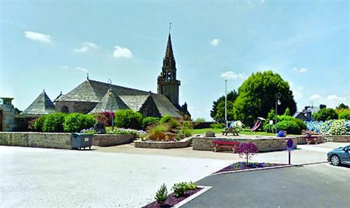 貝里揚(yáng)村人口不足，歡迎年輕家庭遷居至此；卻對單純尋求投資的商人不感興趣。