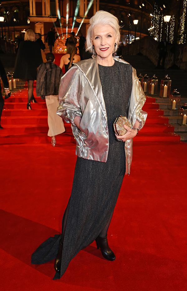 特斯拉老板68歲母親是超模！