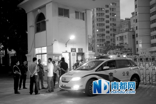 　接人的親戚和校方一度沒談攏,雙方甚至差點(diǎn)鬧到派出所。