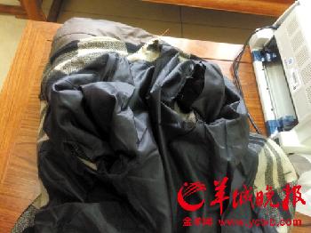 年邁體弱，一些老人家中衣物多年未洗，又舊又破