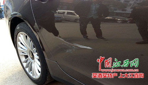 南昌又見(jiàn)豪車(chē)車(chē)主放棄索賠 南昌又見(jiàn)豪車(chē)車(chē)主放棄索賠