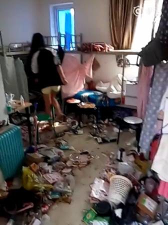 這個(gè)學(xué)校的男生宿舍火了！女同學(xué)都喊著要嫁