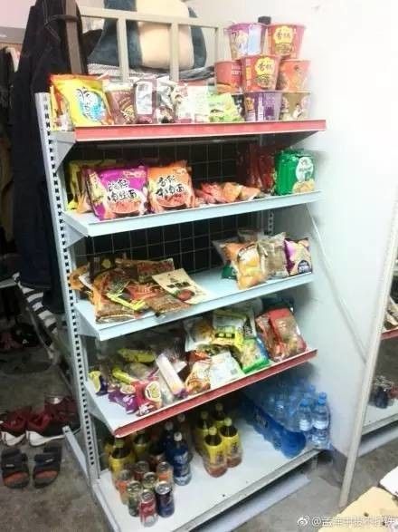 這個(gè)學(xué)校的男生宿舍火了！女同學(xué)都喊著要嫁