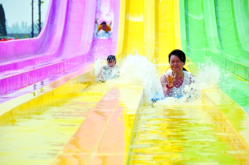 安陽(yáng)天之瑤水上樂園學(xué)生免費(fèi)玩，成人49元