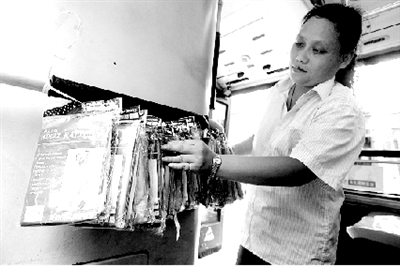 B21公交100多件一次性雨衣免費用 B21公交100多件一次性雨衣免費用