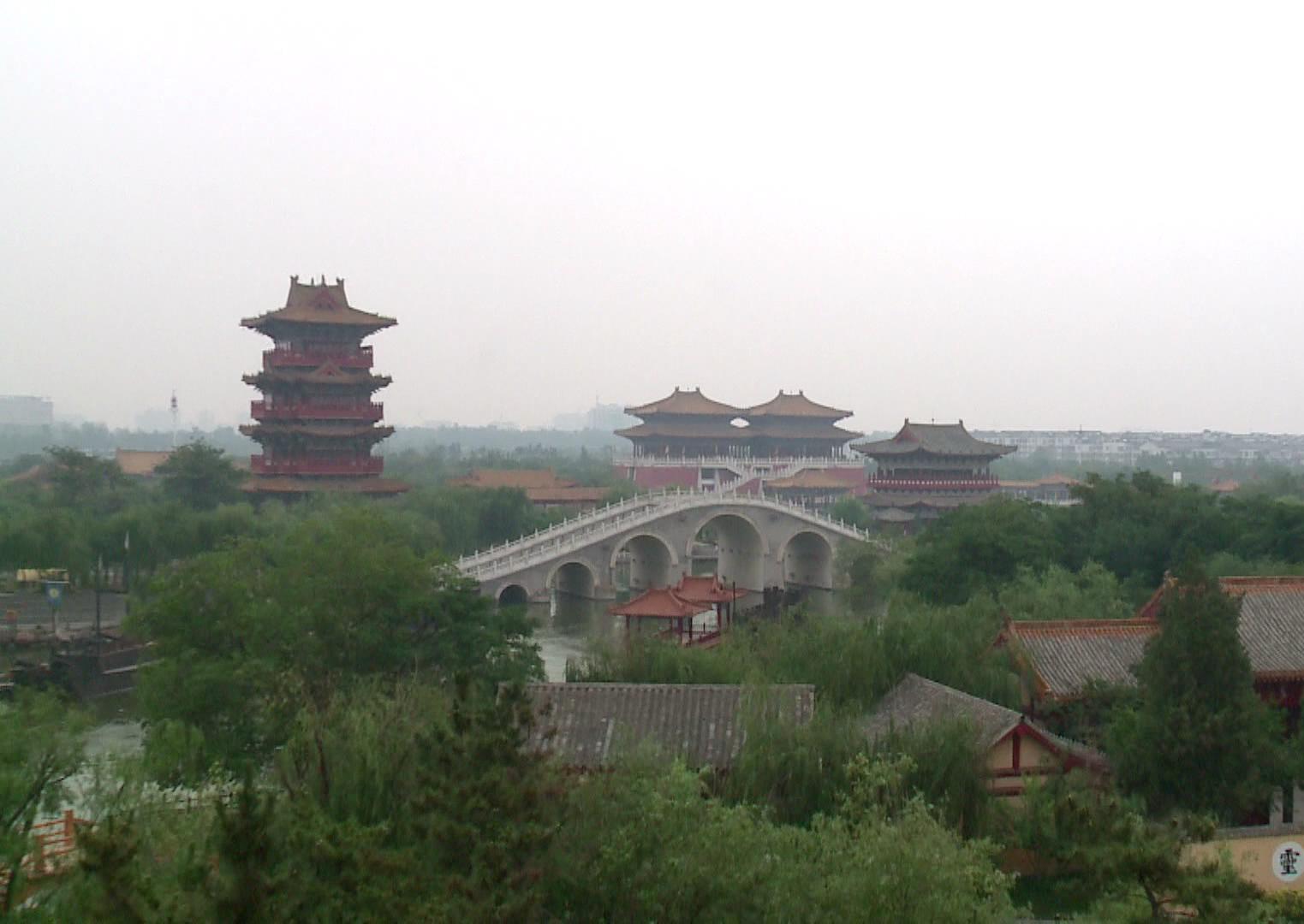 舒婷、鄭愁予等詩人齊聚開封話端午