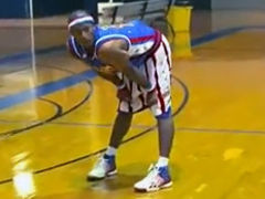 美國草根神級(jí)模仿 科比奧尼爾多位球星躺槍