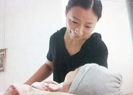 鄭州“朗讀媽媽”閆改凡 視頻截圖 鄭州“朗讀媽媽”閆改凡 視頻截圖